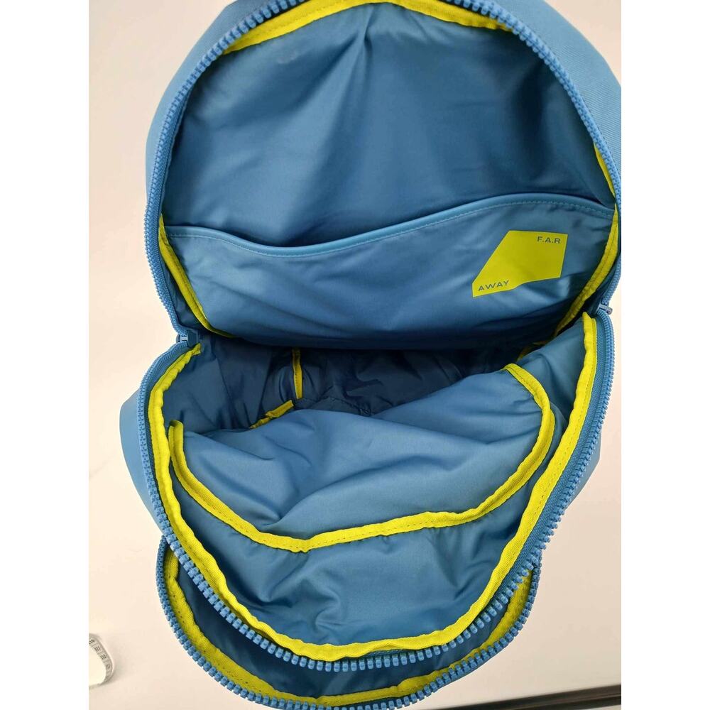 Away Active Backpack 26L blue water resistant - Picture 5 of 8